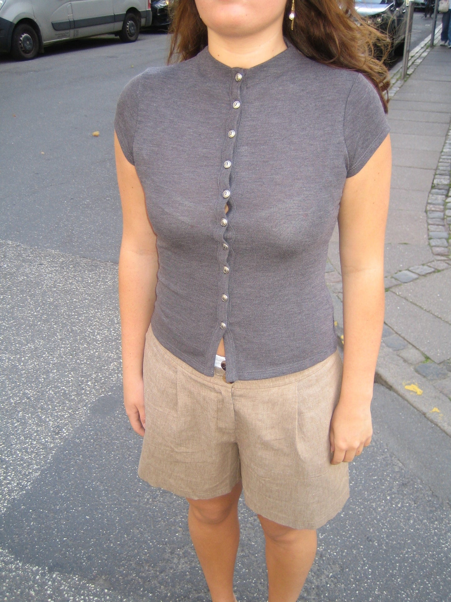Leonie t-shirt with buttons - Grey