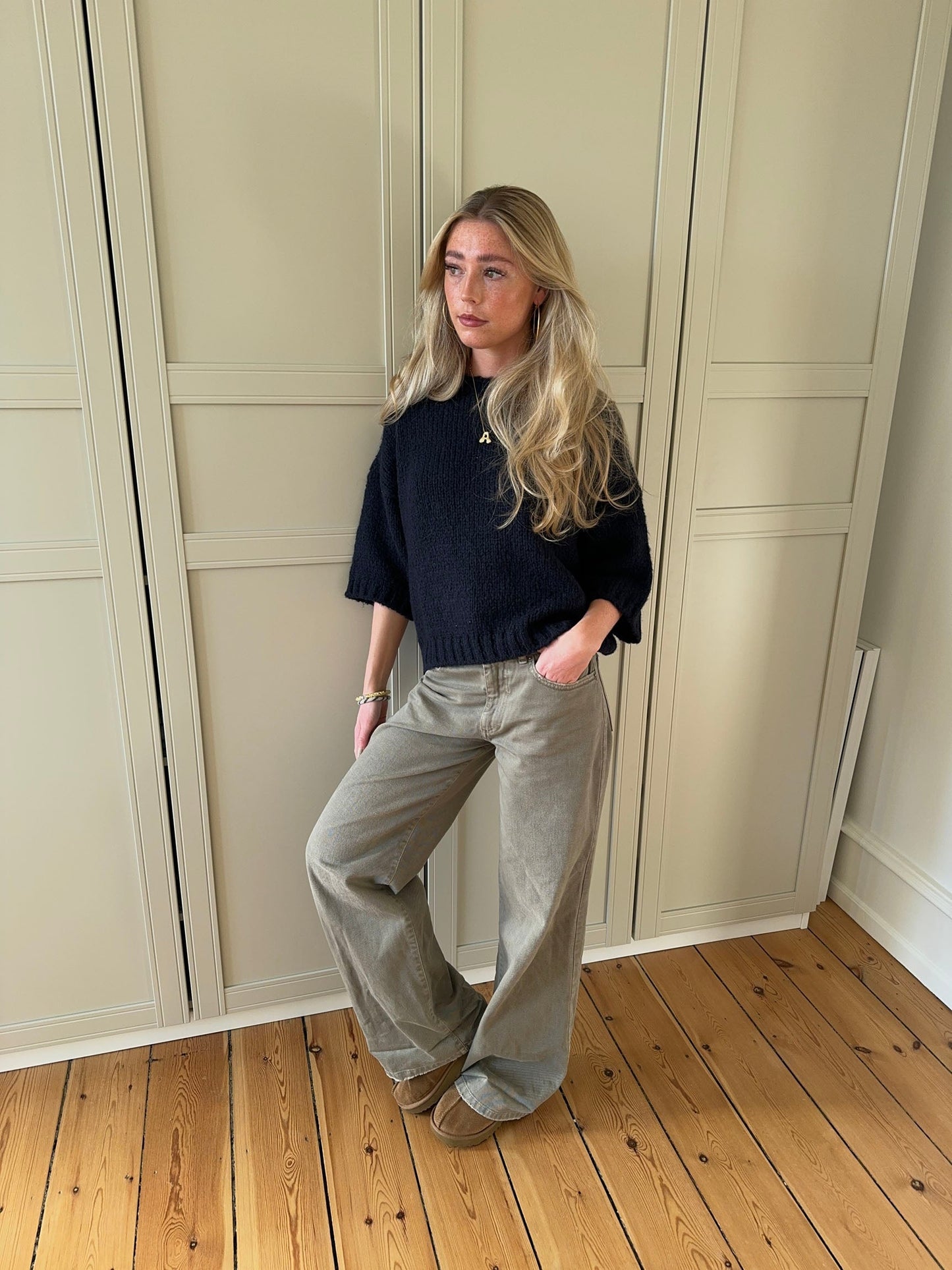 Hedvig knitted sweater with short sleeves – Navy