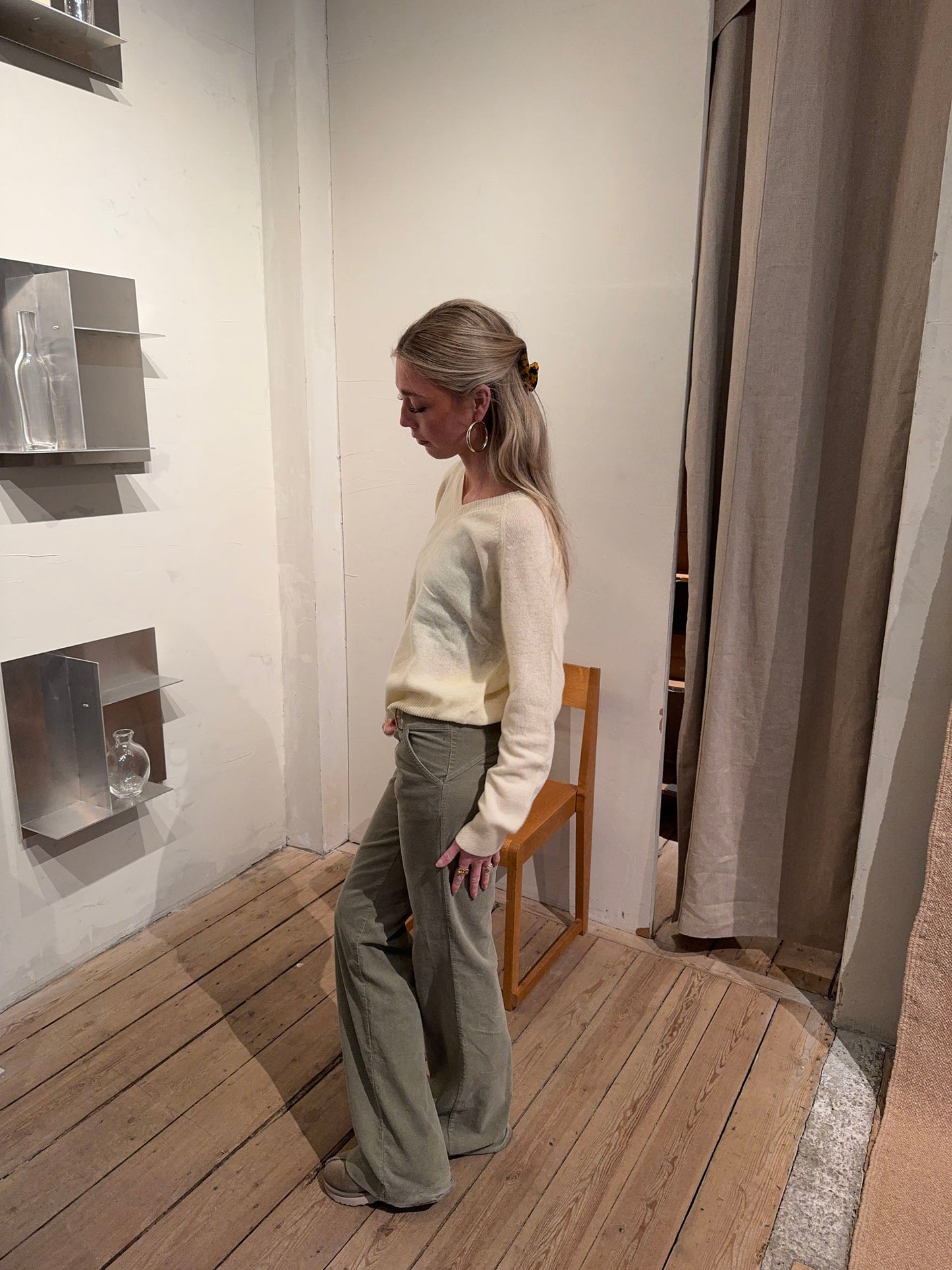 Aiko v-neck sweater - Yellow