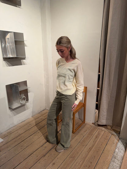Aiko v-neck sweater - Yellow